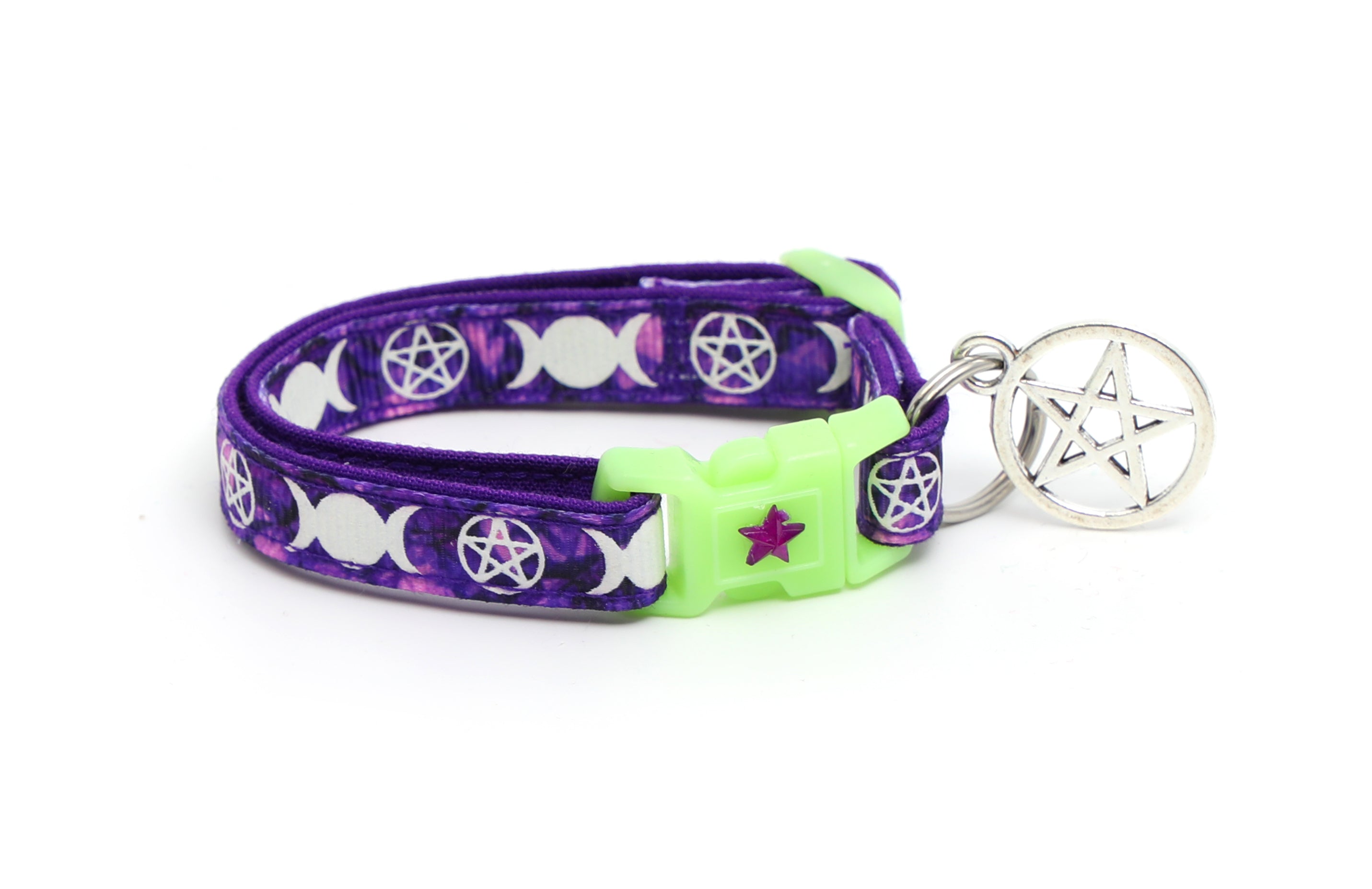 Witch's Familiar on Amethyst Cat Collar