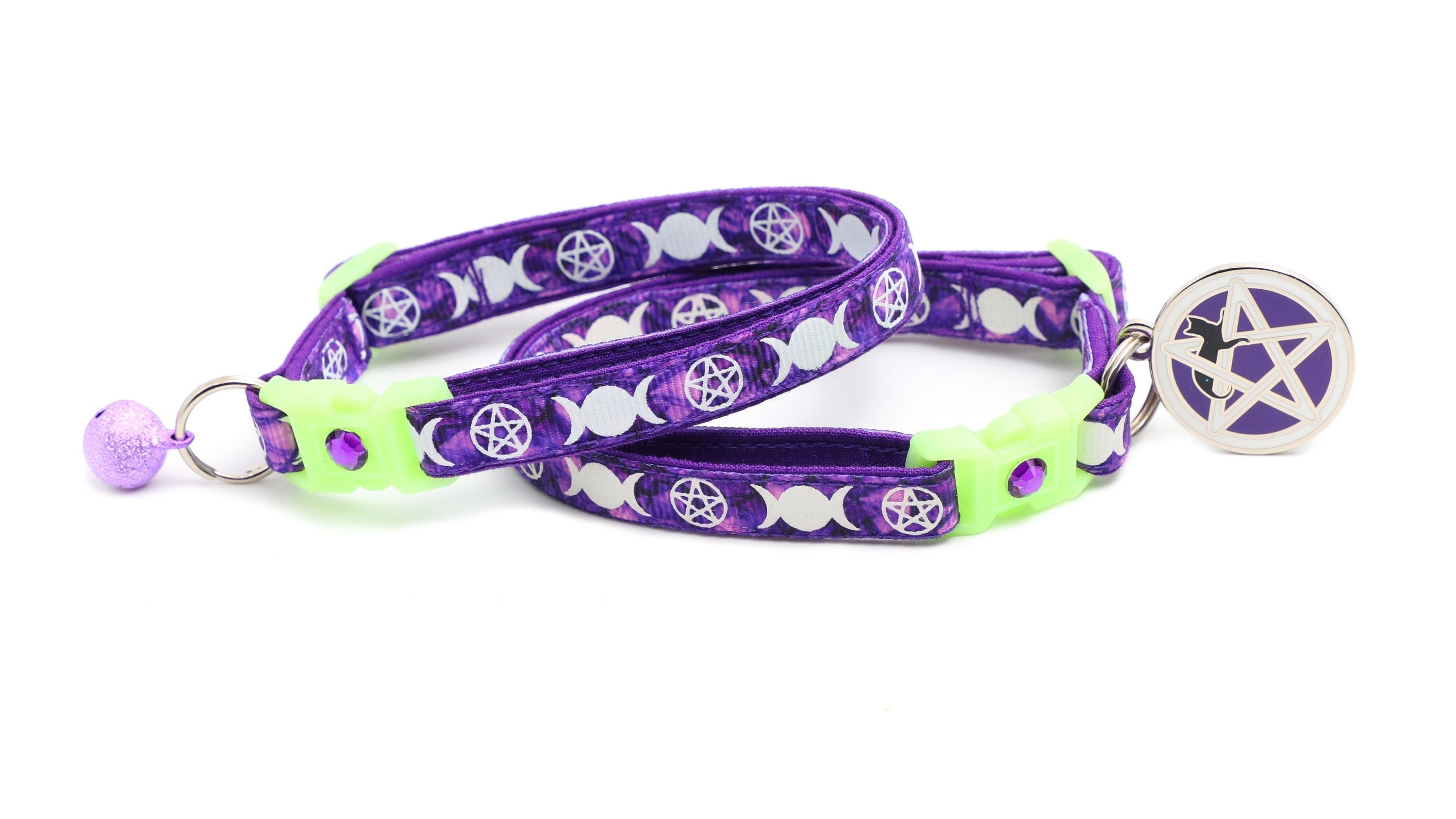Witch's Familiar on Amethyst Cat Collar