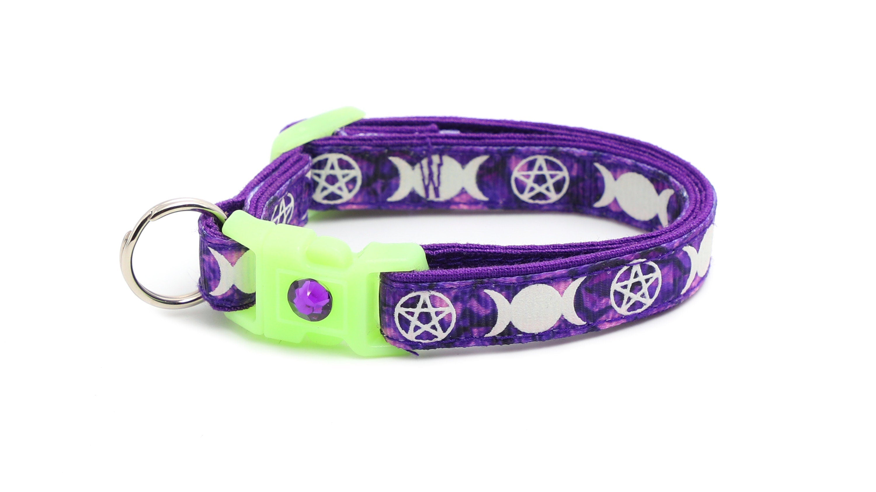 Witch's Familiar on Amethyst Cat Collar